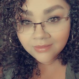 Meet your Posher, Janette